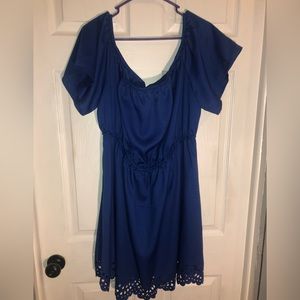 - 2XL blue short sleeve , elastic waist, lace cutout bottom trim,summer dr…